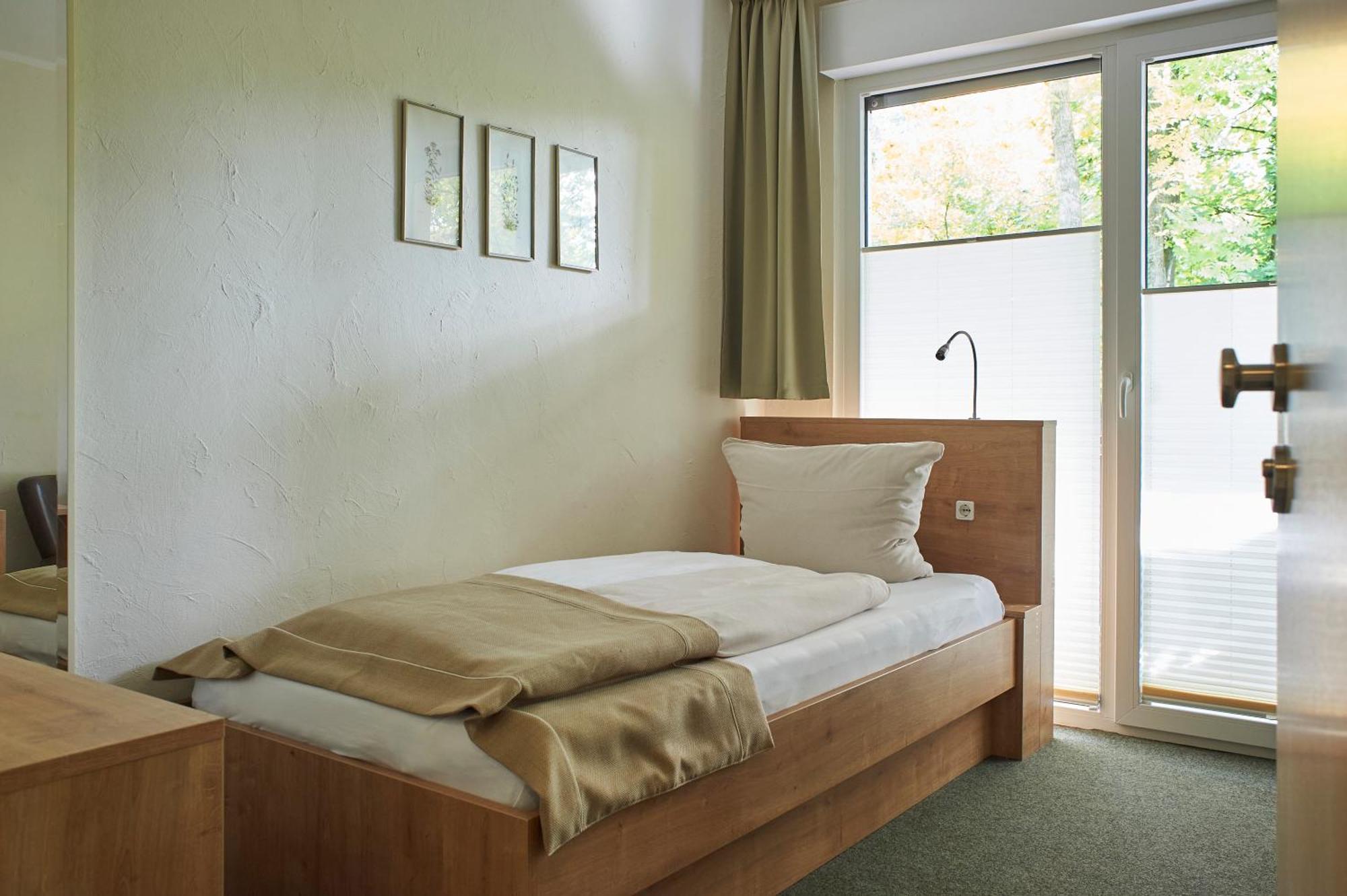 Hotel Restaurant Waldschloesschen Lienen Bagian luar foto