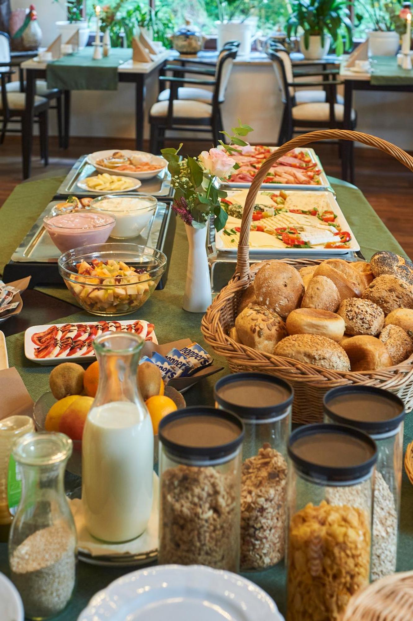 Hotel Restaurant Waldschloesschen Lienen Bagian luar foto