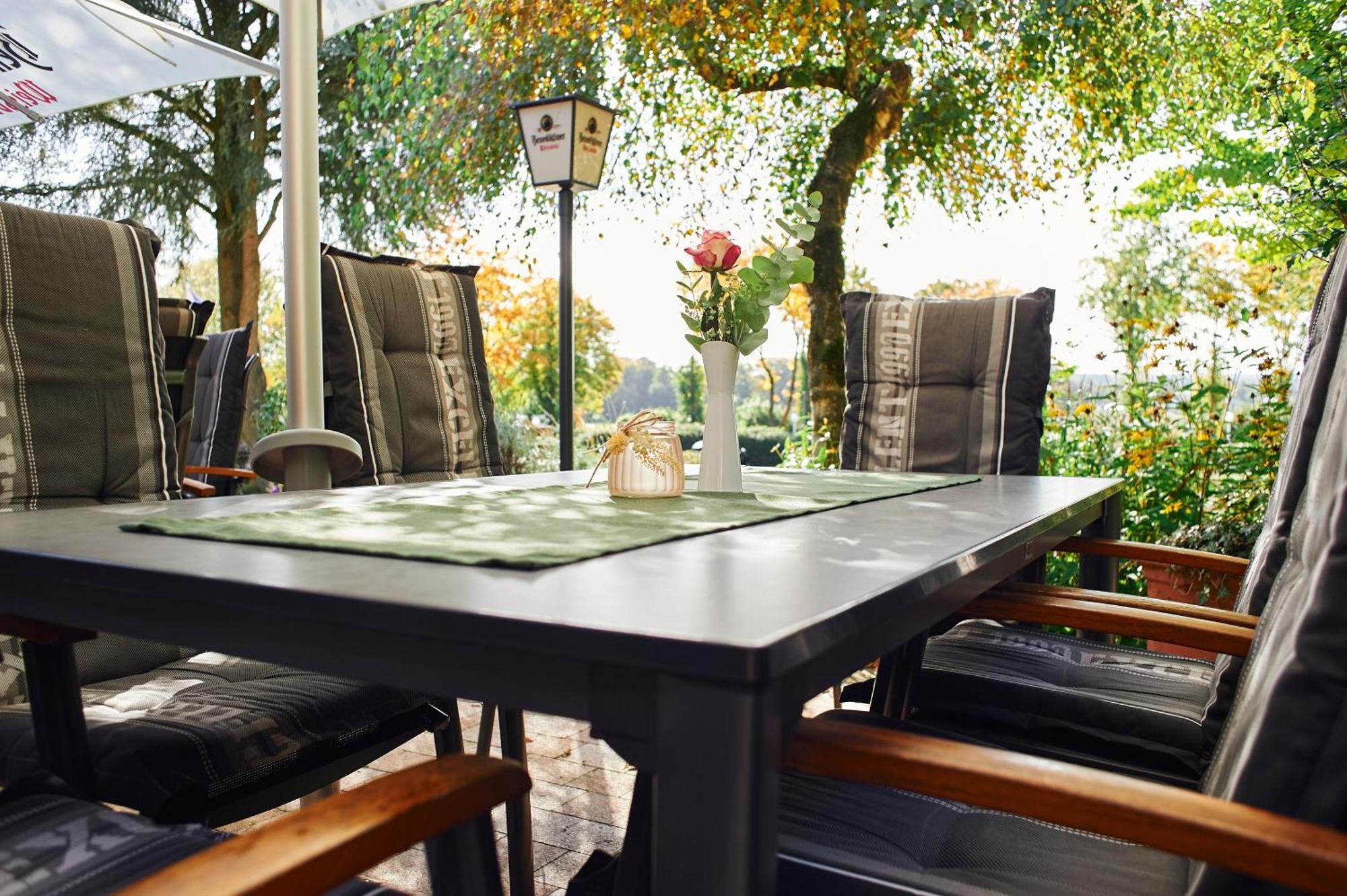 Hotel Restaurant Waldschloesschen Lienen Bagian luar foto